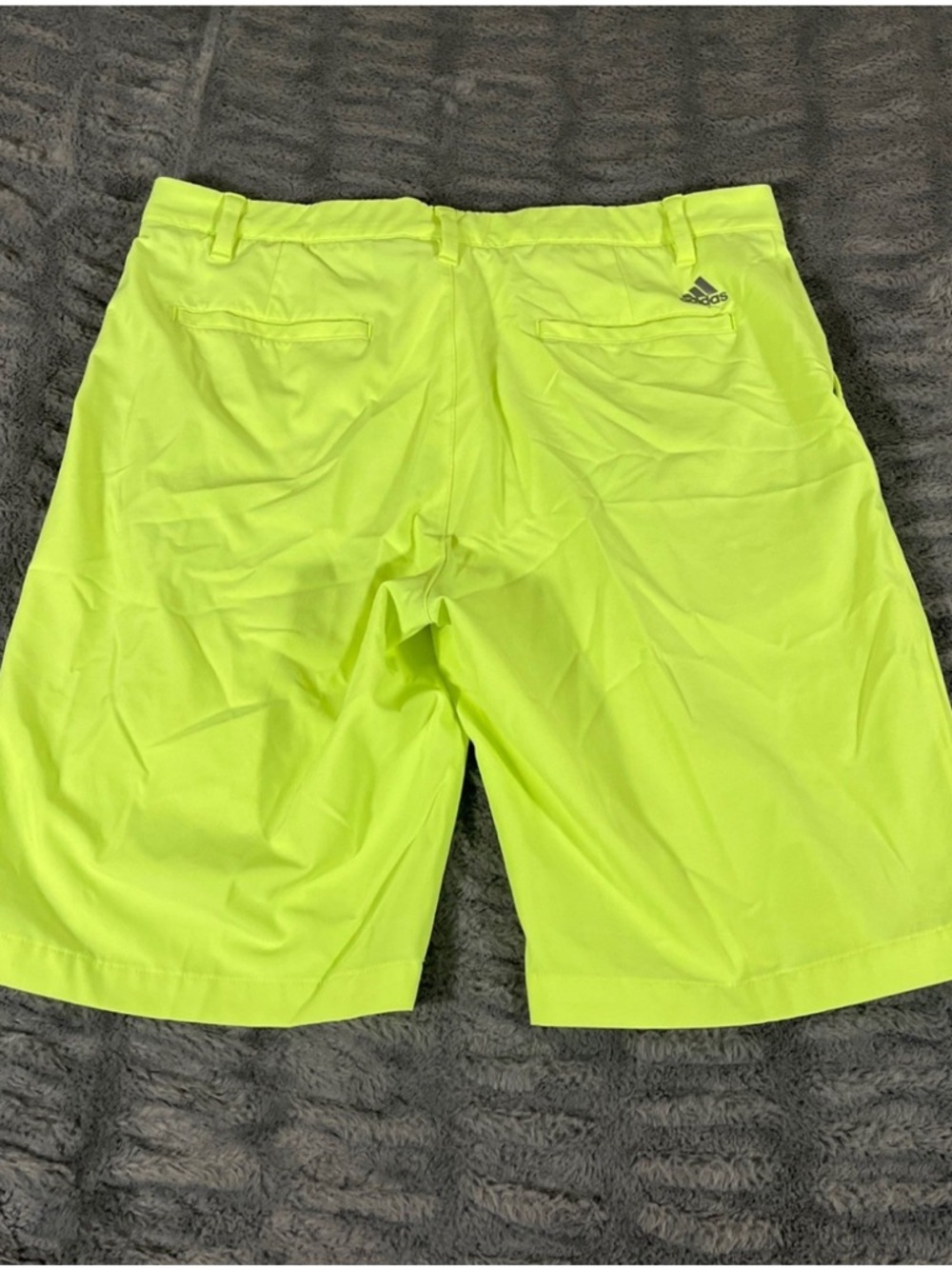 adidas bold statement 8 inch Neon Yellow Men's golf Shorts - Picture 1 of 5